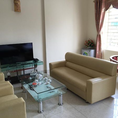 Nam Rom Hotel Diện Biên Phủ エクステリア 写真