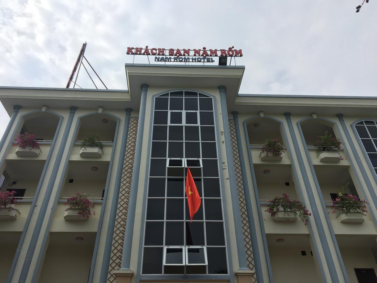 Nam Rom Hotel Diện Biên Phủ エクステリア 写真